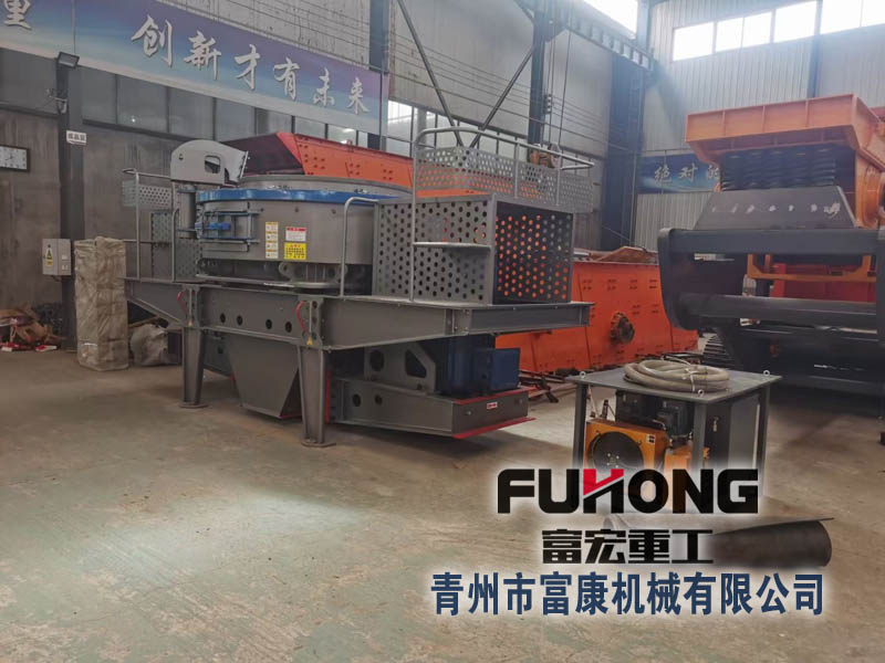沖擊式破碎機單機有固定機型也有移動機型，用戶可根據實際情況進行選配